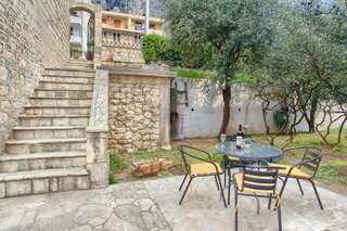 Апартаменты Apartment Vladan Котор Апартаменты с 1 спальней, вид на сад-4